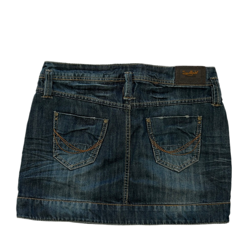 Dark Wash Low-Waist Mini Denim Skirt