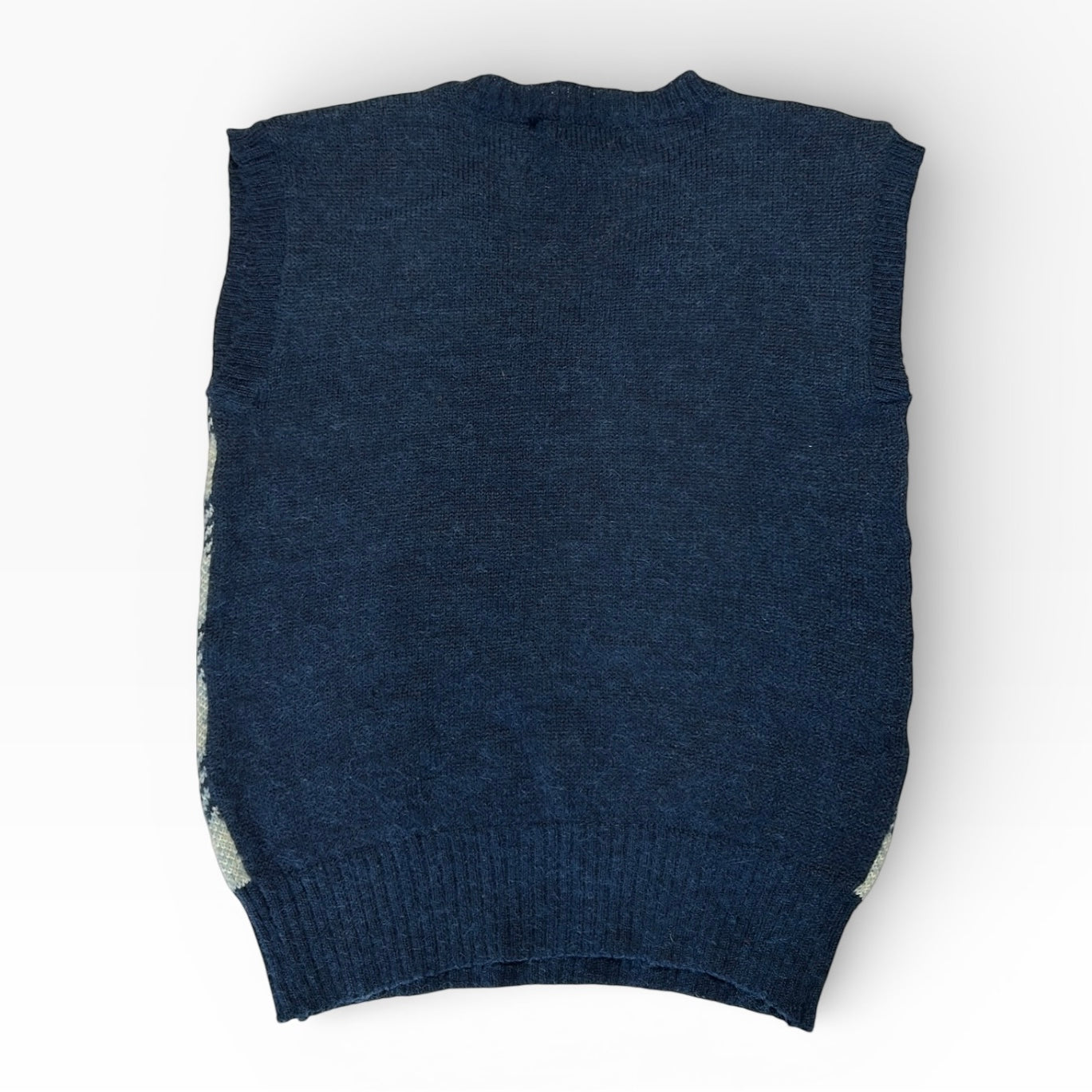 Great connections patterned navy V-Neck vest top