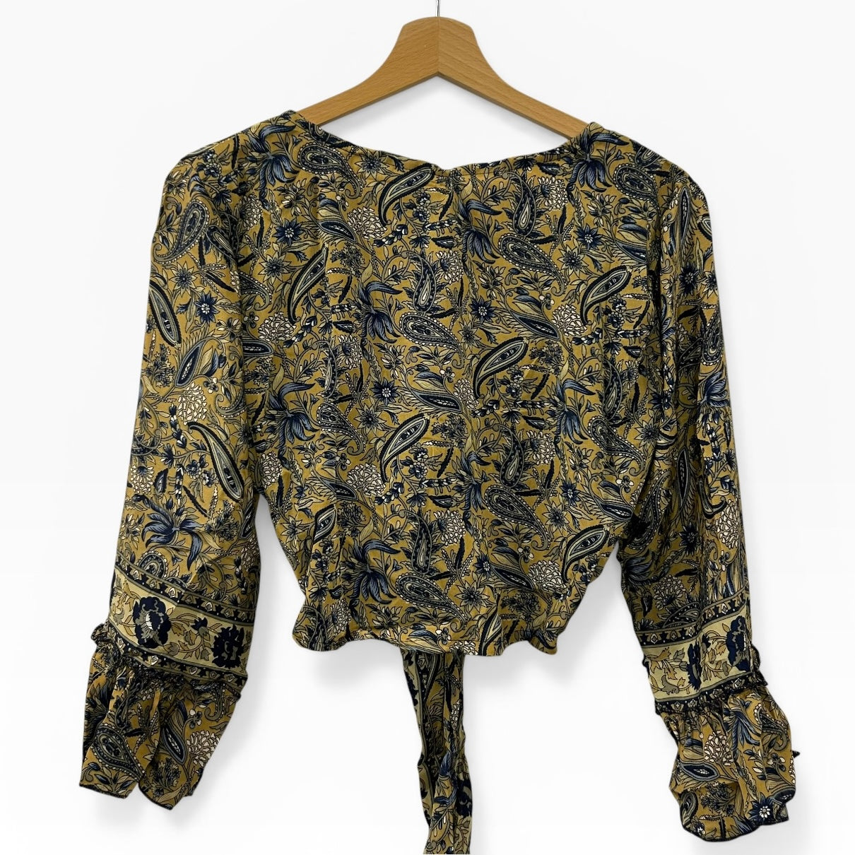 Dead stock retro coloublock tie top