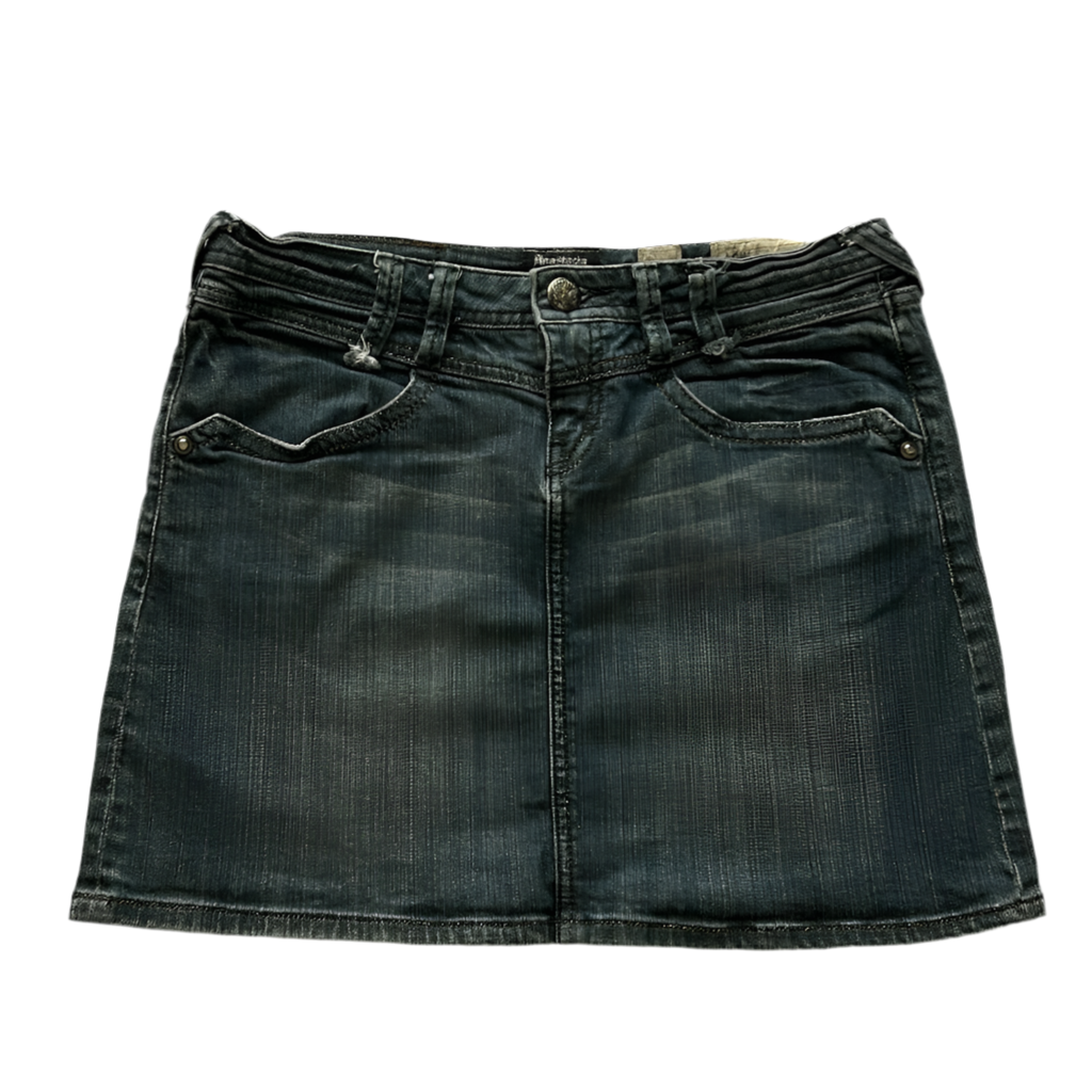 Low-Waisted Mini Denim Skirt