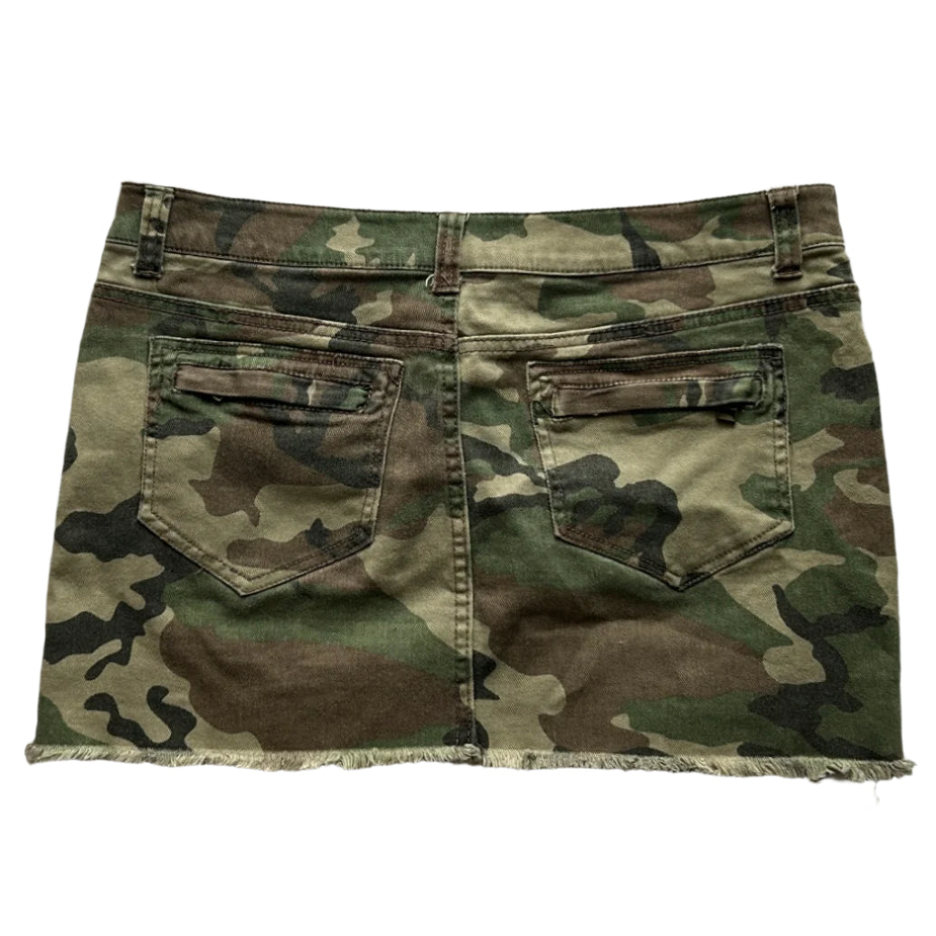 Camo Fishbone elastic denim mini skirt