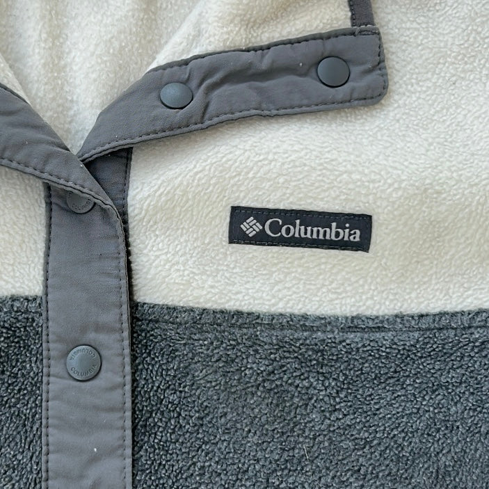 Columbia Sportswear – Fleece Pullover half snap / half button style