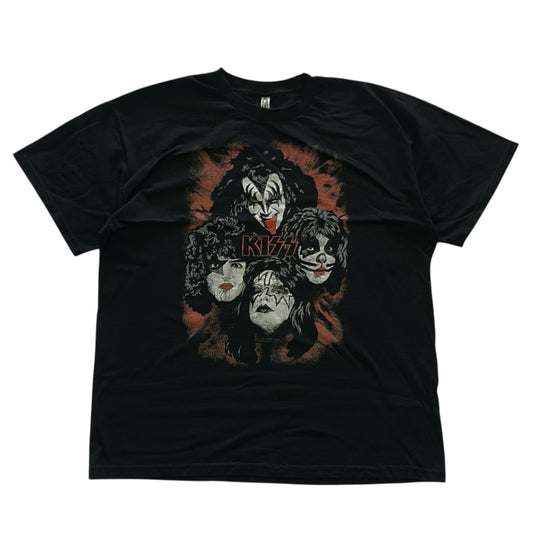 Kiss Graphic Tshirt