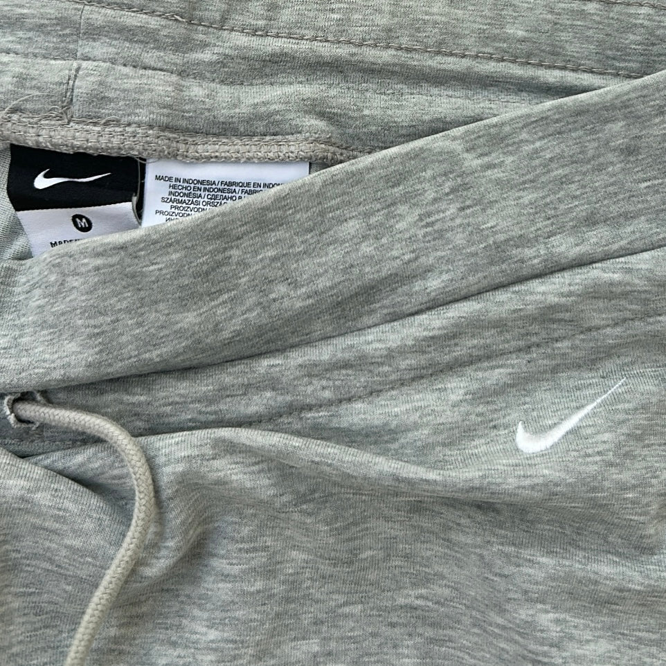 Nike grey capri pants