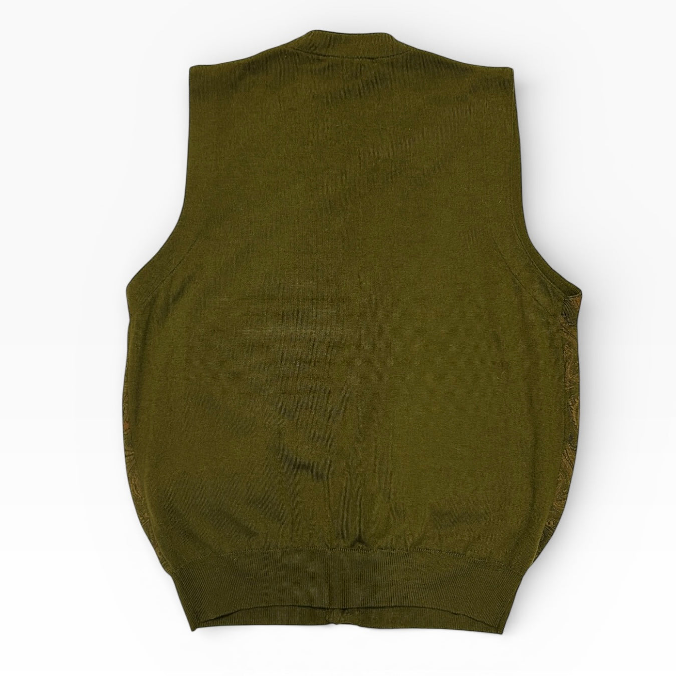 Harald’s patterned Button up vest top