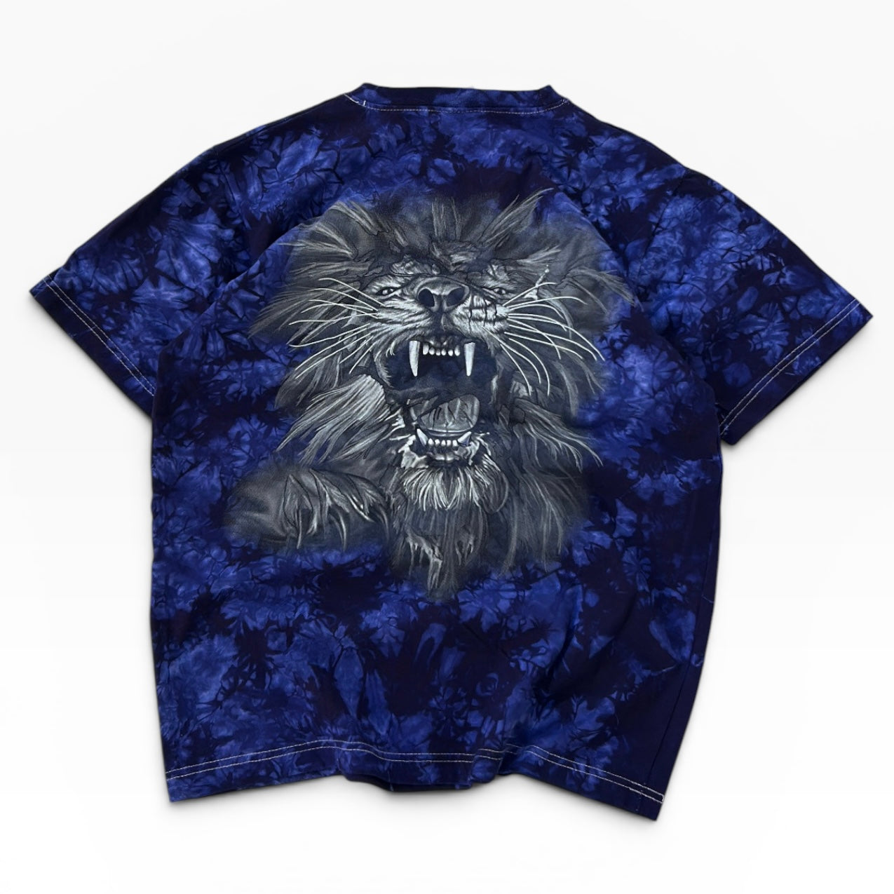 Lion tie die style graphic tee