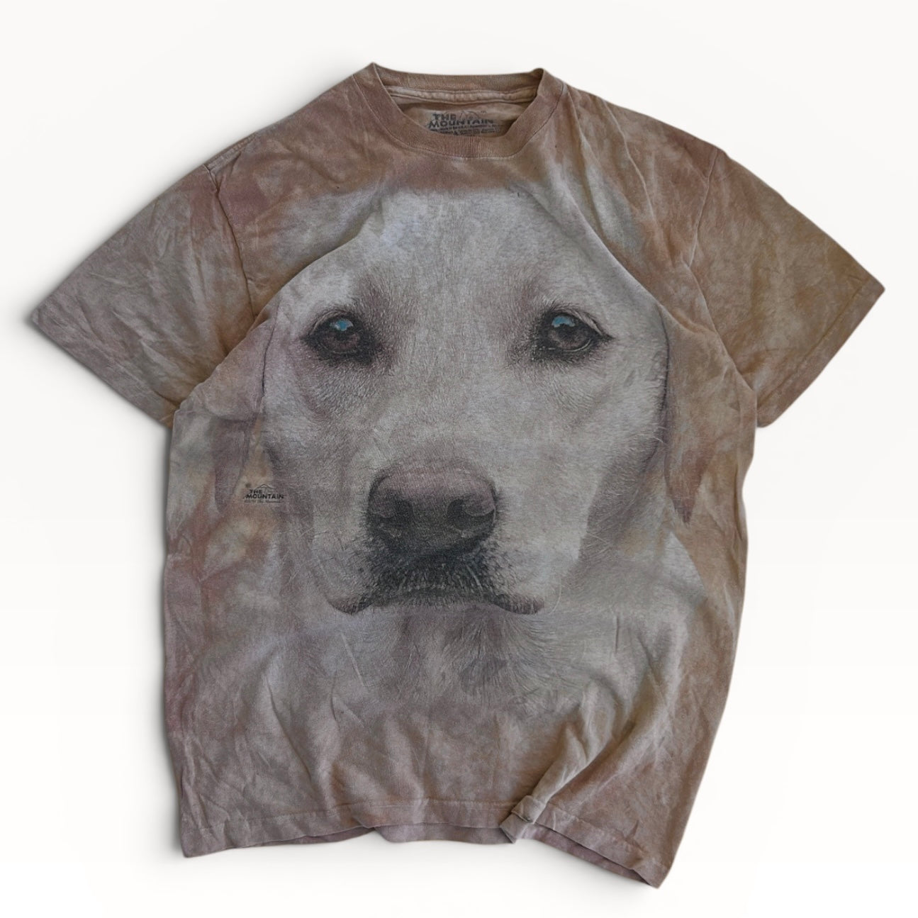 The miuntain labrador dog graphic tee (100% cotton)