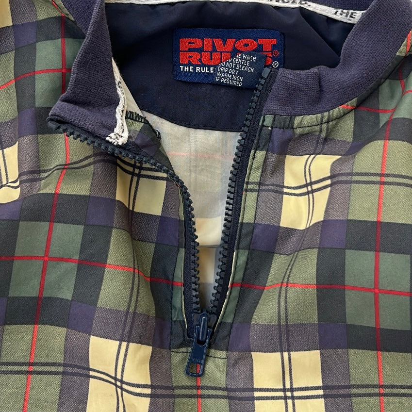 Pivot Rules Checkers 1/4 zip 90’s shell toper
