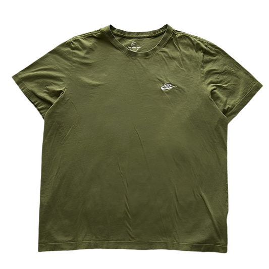 Nike Embroided Logo Tee