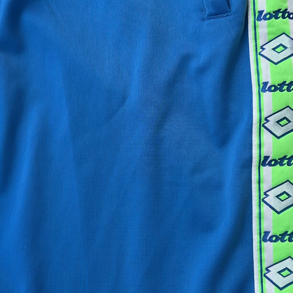 Umbro vintage shorts (Adjustable waist)