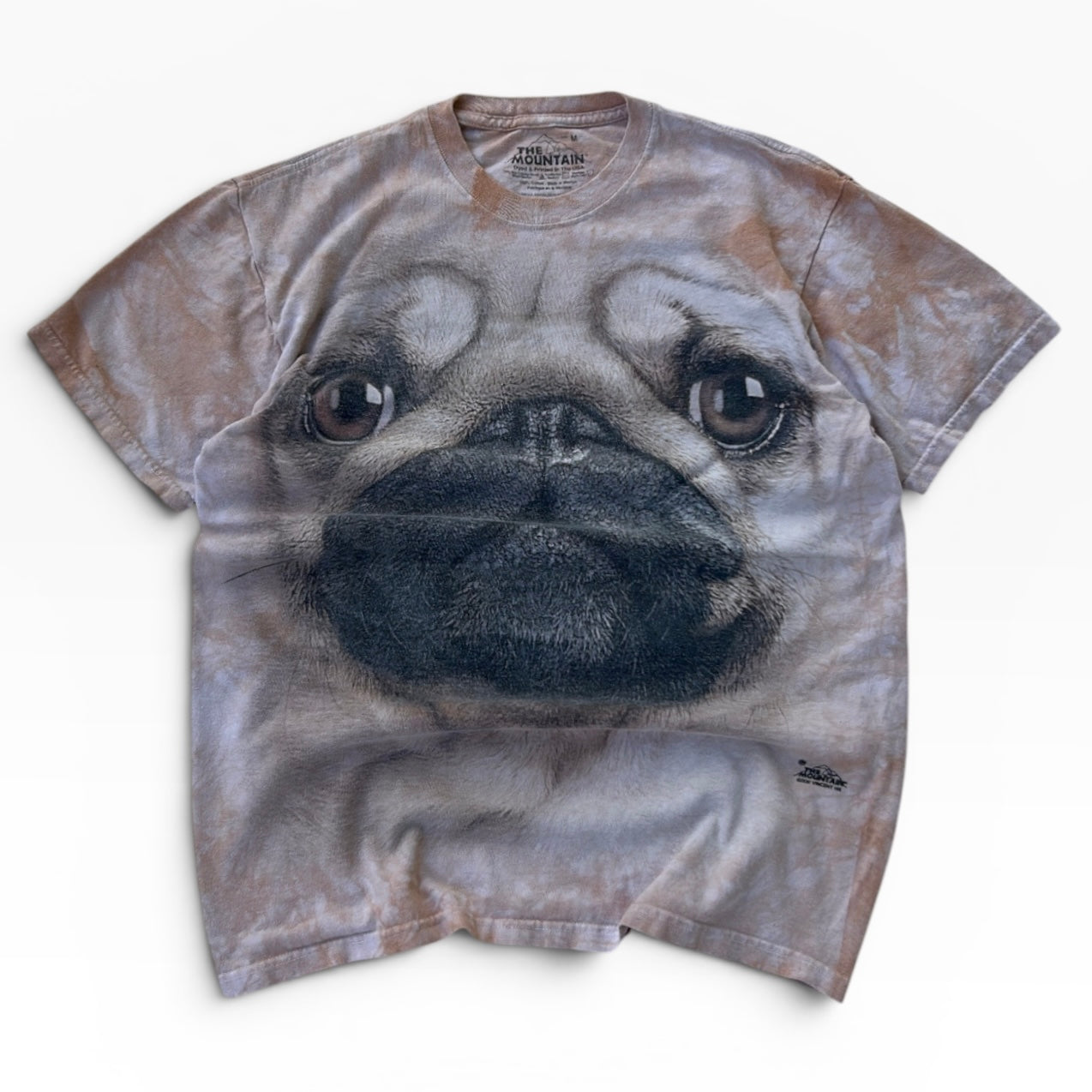 the mountain Pug tee