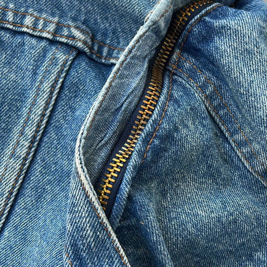 Cassuci Mid wash denim jacket (Removable sleeves)
