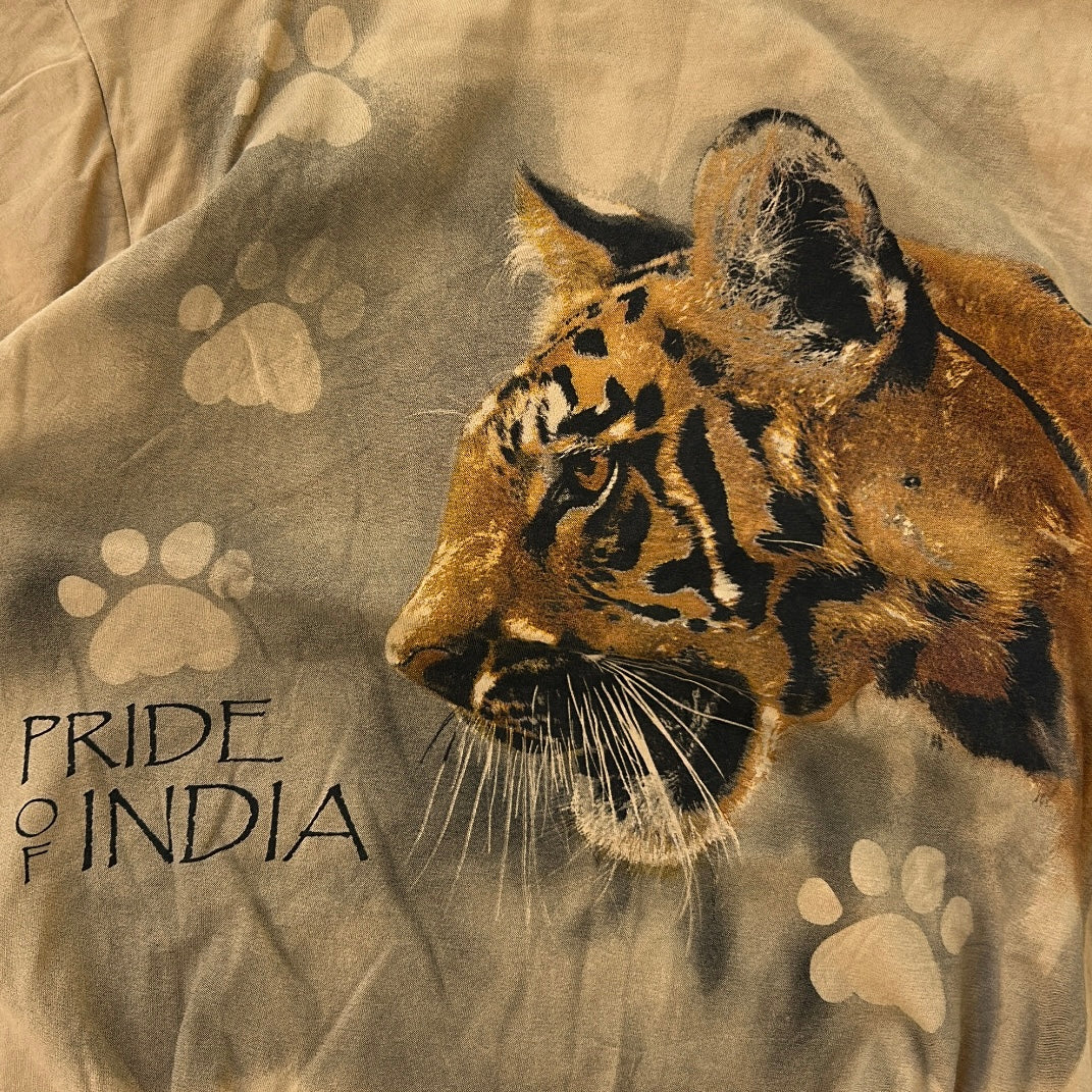 Pride of India graphic tee