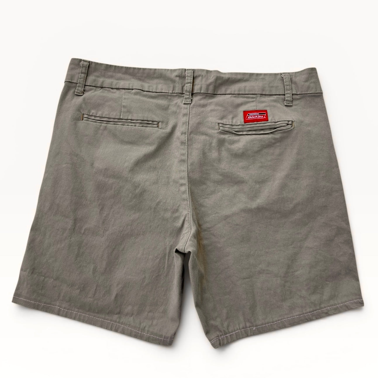 Dickies chino shorts (Beige)