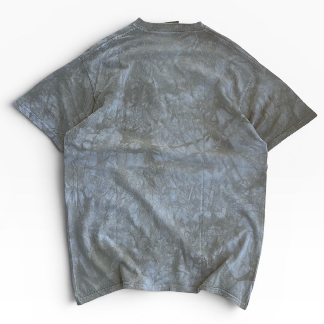 The mountain grpahic tee (100% cotton)