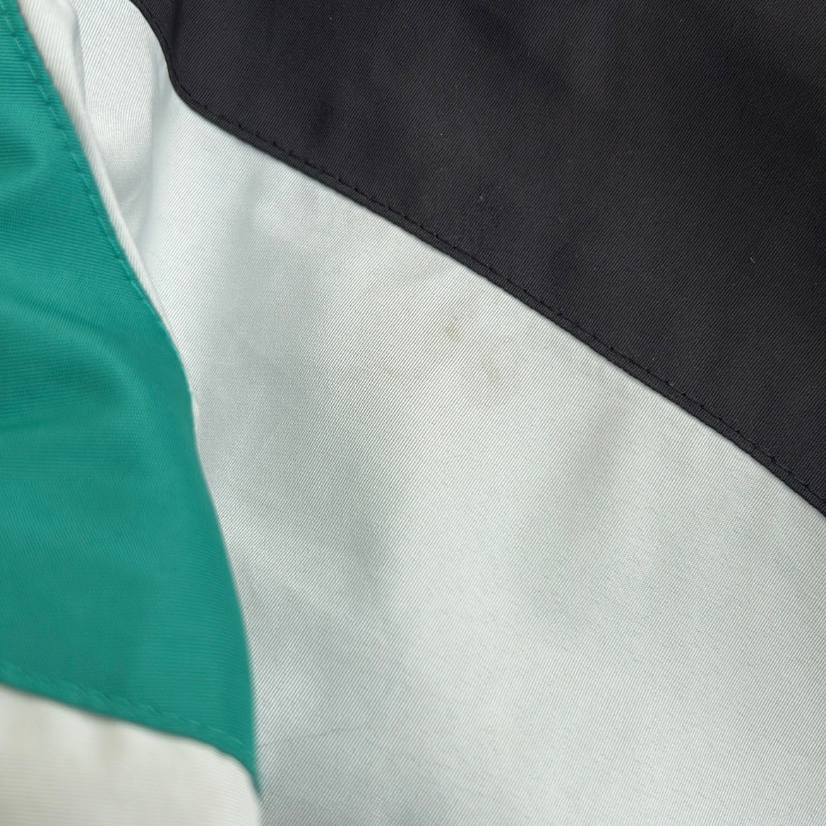 Jack Wholfskin Full Zip Adjustable Jacket With removable Hoodie