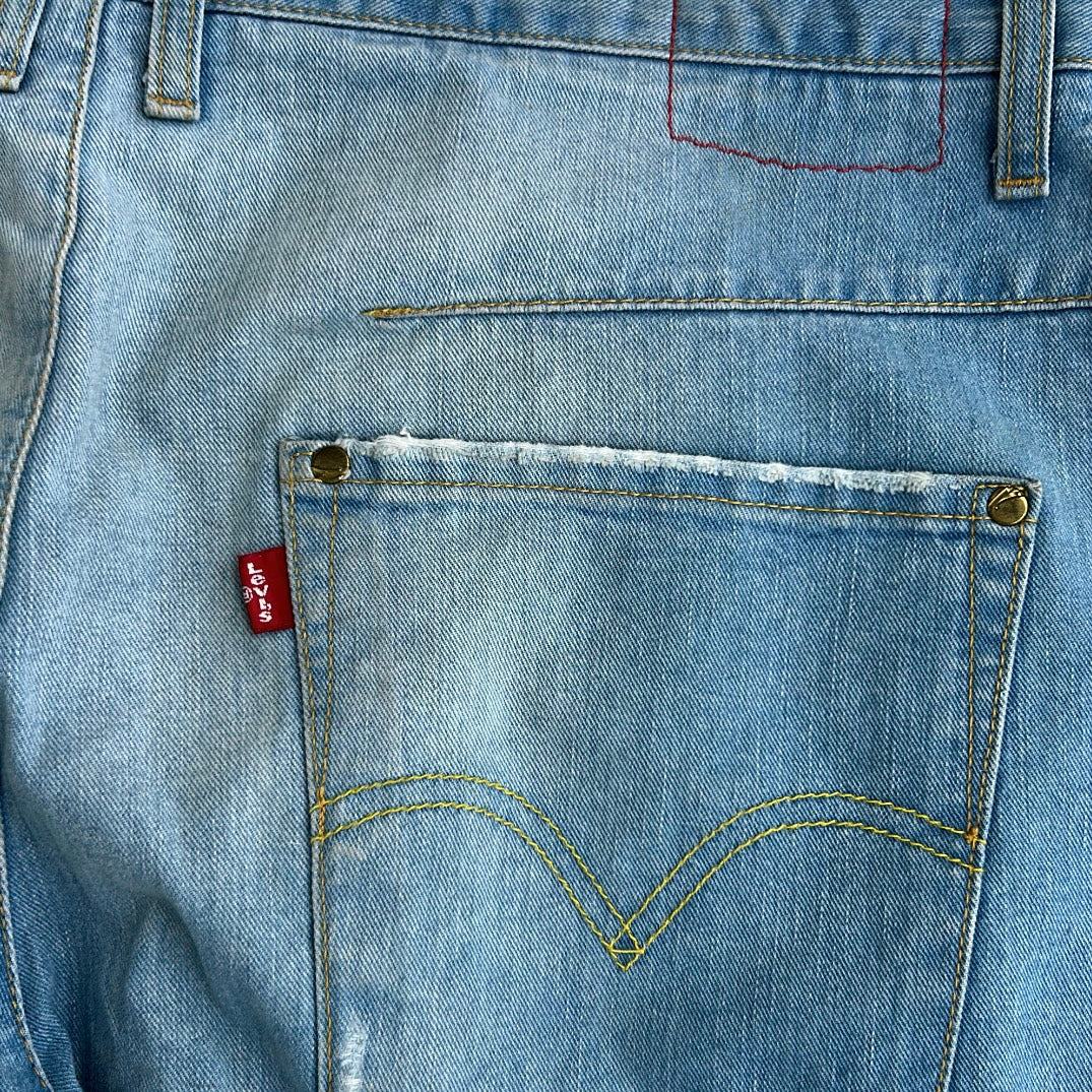Levi’s Reworked loght wash denim pants