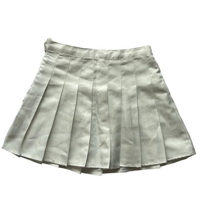 White pleated mini skirt