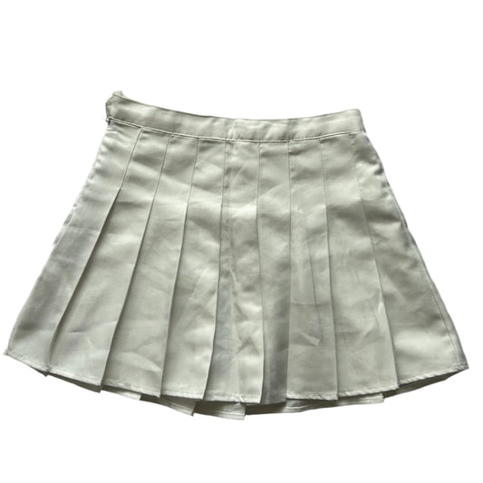 White pleated mini skirt